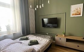 Green Apartment 2